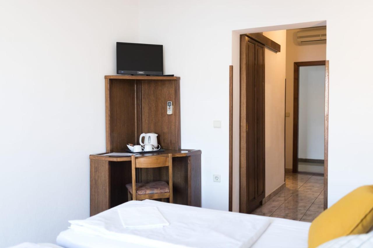 Mb Pag Bed&Breakfast พาก ภายนอก รูปภาพ